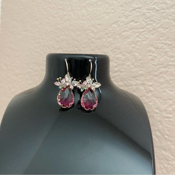 NWT Zircon Butterfly Pink Drop Earrings - Picture 5 of 7